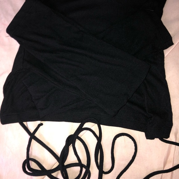 Cross cross black crop top - Picture 2 of 8